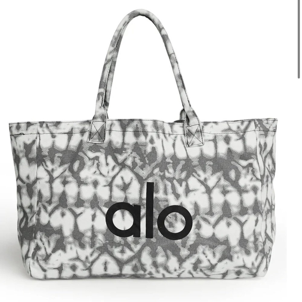Alo tote bag